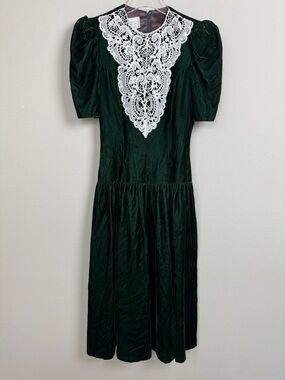 Vintage Gunne Sax Dress Green Velvet Lace Bib Puff Sleeve Cottagecore Prairie